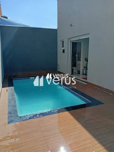 Casa à venda, 3 quartos, 1 suíte, 2 vagas, JARDIM PATRICIA - Uberlândia/MG