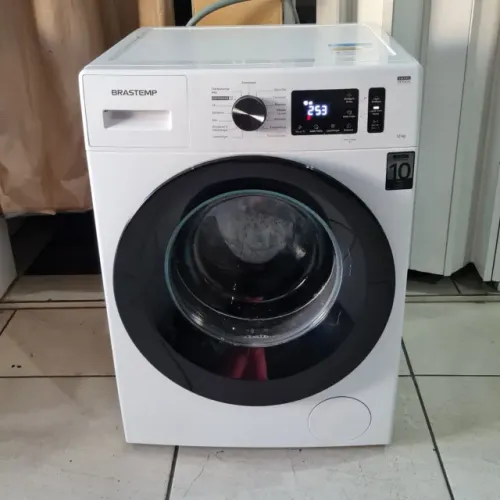 Lavadora Brastemp seminova 10kg 127V com vapor e motor inverter