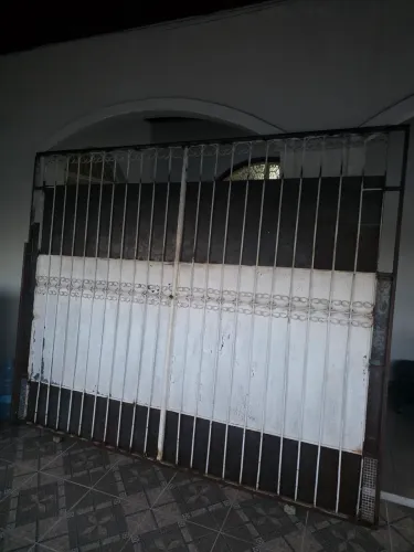 Portão de ferro
