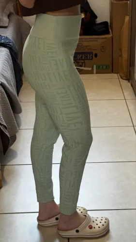 LEGGING LIVE!