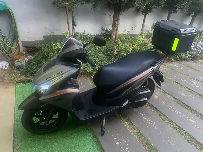Yamaha FLUO 125 híbrida- OPORTUNIDADE
