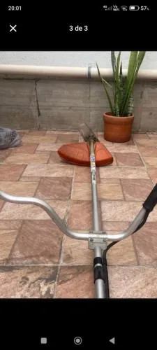 Vendendo uma máquina roçadeira sthil 
