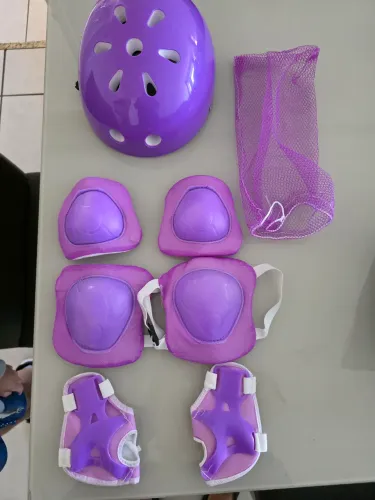 Kit capacete e proteção patins infantil
