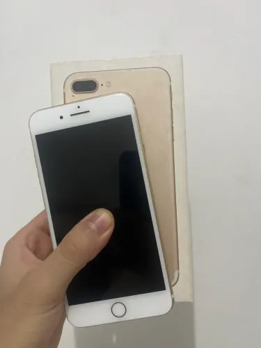 Iphone 7plus dourado