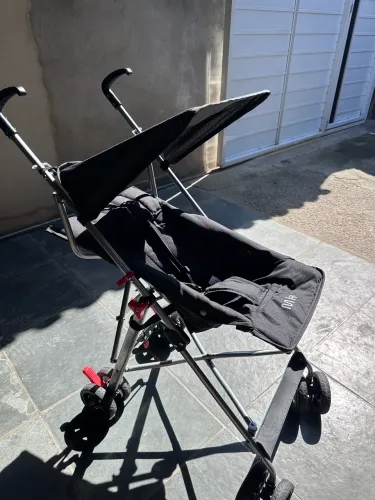 CARRINHO DE PASSEIO NOVO