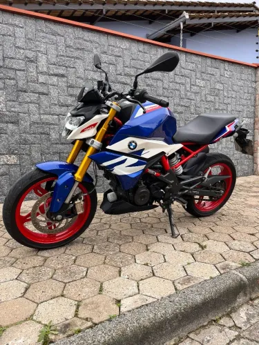 BMW G310 R - Em estado de zero km.