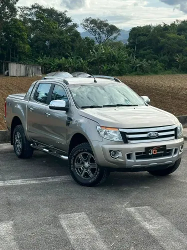 Ford Ranger Limited 3.0 V6 4X4 CD TB Die. AUT 2014