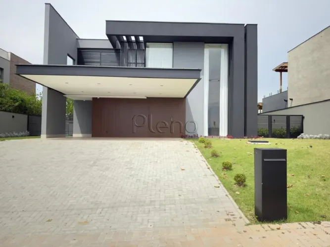 Sobrado à venda em Vinhedo, Monte Alegre, com 4 suítes, com 550 m², Condomínio Campo de To