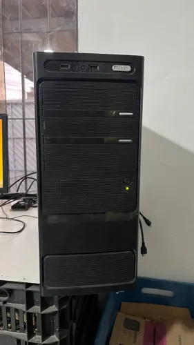 PC de Escritório - Computador Desktop Funcionando Perfeitamente