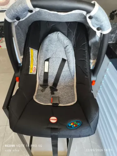 Bebê conforto com 1 mês de uso