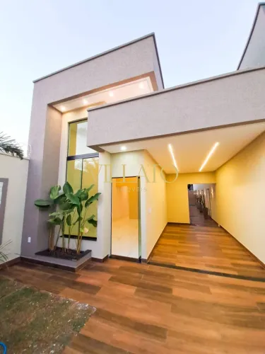 Linda casa com piscina Jardim balneário meia Ponte