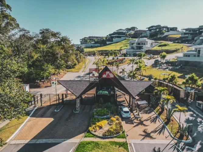 Terreno à Venda com 880 m² no condomínio Reserva do Paratehy, alto padrão no Urbanova, SJC