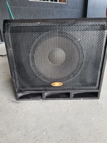 Sub ativo Donner 15"