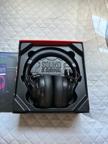 JBL QUANTUM 600 [Leia a descrição]