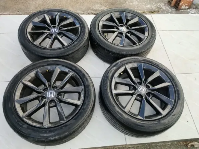 Jogo de rodas originais do civic G10 touring .