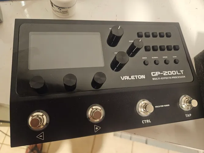 Pedaleira Valeton GP200LT venda ou troca