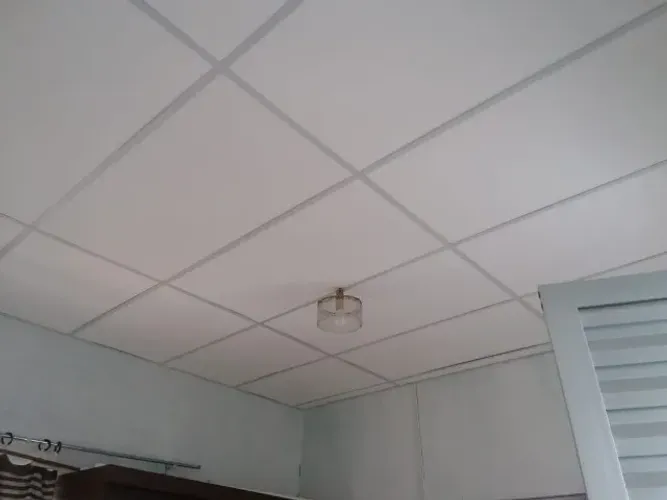 FORRO MODULAR REMOVÍVEL TÉRMICO NA EMPRESA