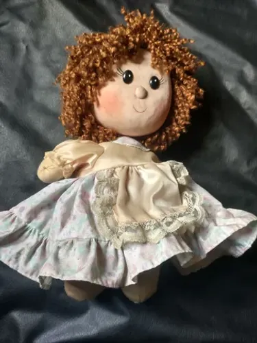 Linda boneca antiga rara com música a corda Med 30 cm 