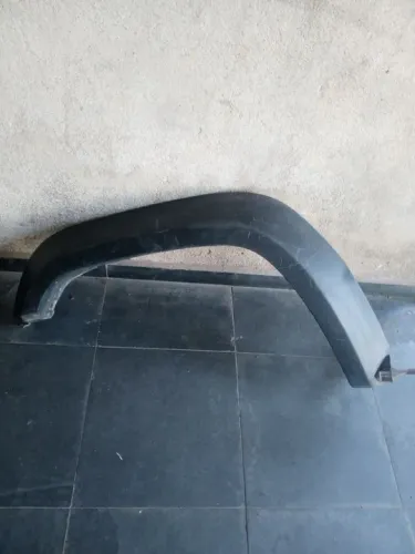 Moldura Vão roda Dianteira esquerda Suzuki Jimny Sierra 