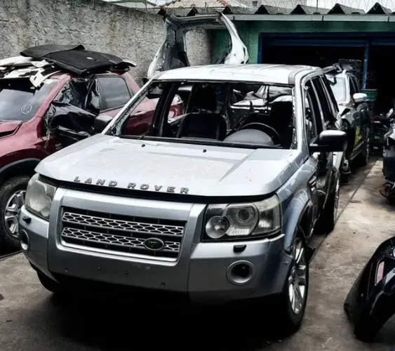 Sucata land Rover freelander2 3.2 6cc 4x4 2011 para peças.