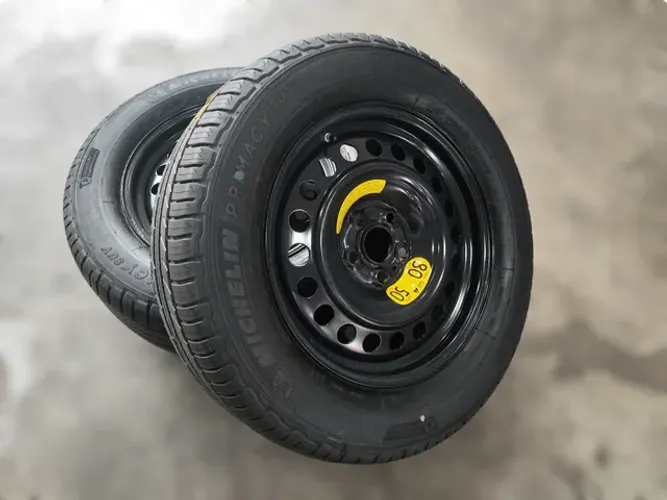 KIT ESTEPE COMPLETO ORIGINAL VW AMAROK V6 RODA ARO 18 C/ PNEU ZERO MICHELIN