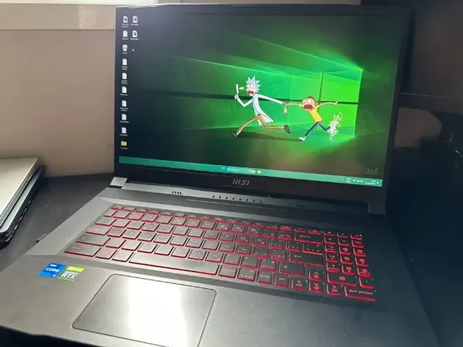 MSI Katana RTX 3070 Ti - i7-12650H