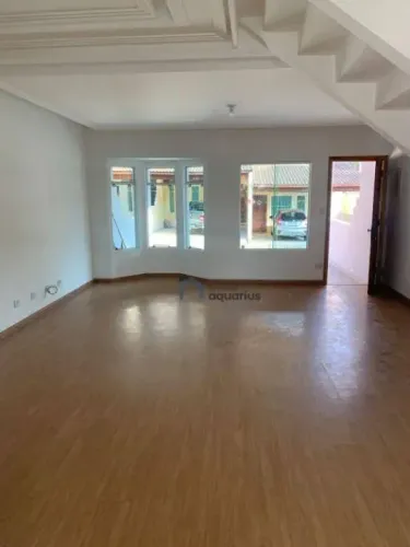 Sobrado no Condomínio Bosque Das Figueiras com 4 dormitórios à venda, 177 m² por R$ 650.00