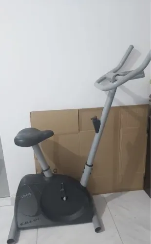 Bicicleta bike ergométrica Caloi Classic CLB10 Seminovo
