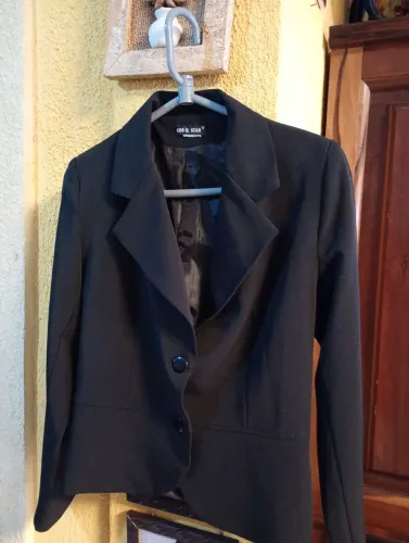 Blazer preto feminino forrado P