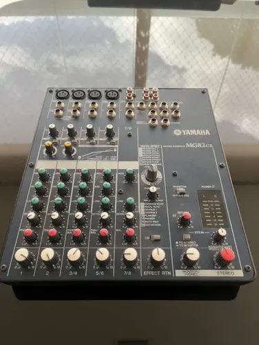 Mesa de som YAMAHA MG82cx 110V