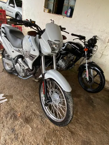 Vendo ou troco por palio 