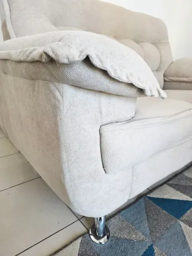 Sofá Ginoforte bege NOVO 2 lugares D33