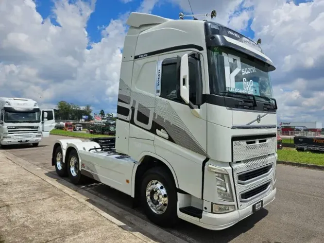 Volvo FH 500 6x2 Ano 2017 Globetrotter Teto Alto Automático Ar Condicionado