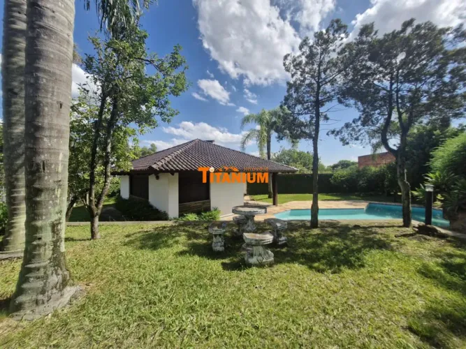 Casa para locação 4 dormitórios , sendo 1 suíte -Mobiliada com Piscina em Novo Hamburgo - 