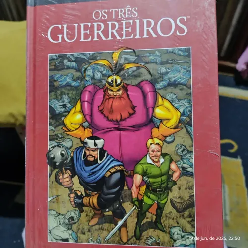 Capa Vermelha nr 18, Os Três Guerreiros - HQ