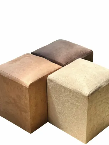 Puffs em Suede Aveludado