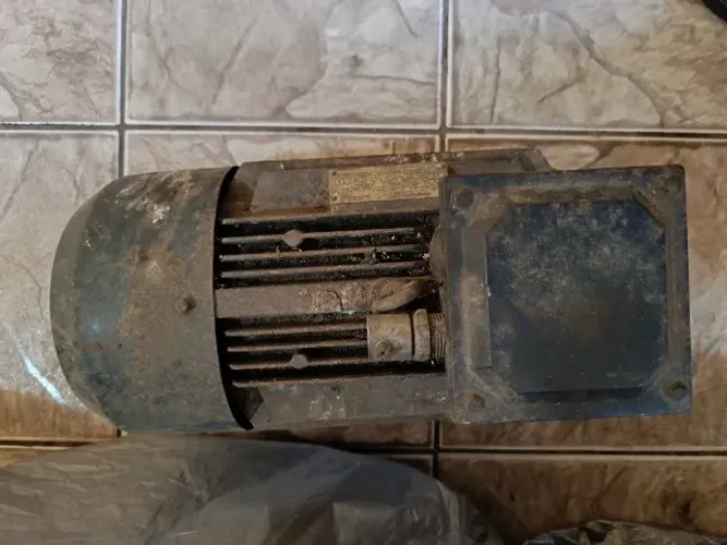 Motor Elétrico Trifásico Marathon HJN 112M2-4 7,5cv,Trifásico 330/660 