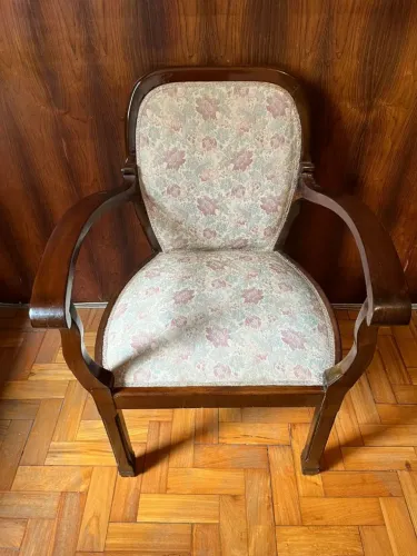 Poltrona Clássica Estilo Vintage
