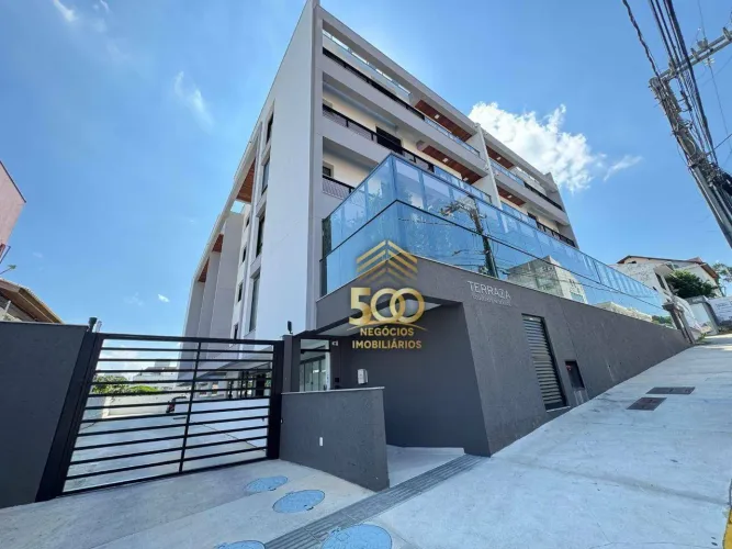 Apartamento com 2 dormitórios à venda, 72 m² por R$ 910.000,00 - Coqueiros - Florianópolis