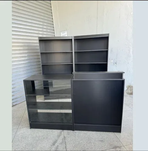 Conjunto de balcões e prateleiras para loja/adega MDF 
