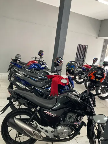 CG FAN PRETA 2023, baixo KM, moto de procedência- ES MOTORS Itacibá, Cariacica