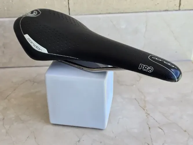 Selim Shimano Pro modelo: Condor trilho CR-MO, largura 142 mm