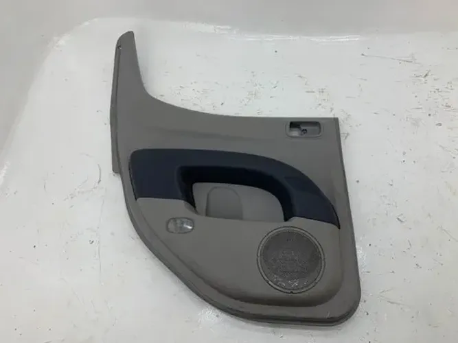 Forro De Porta Traseira Esquerda L200 2008 A 2010 Detalhe