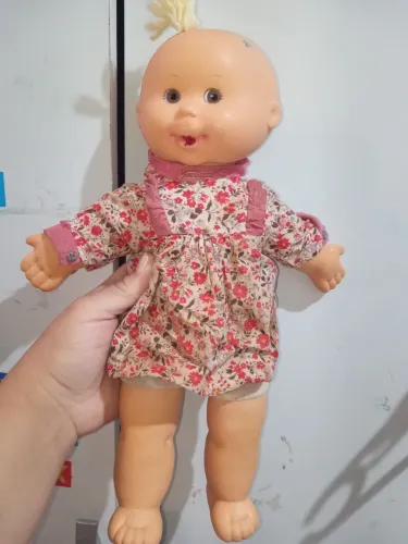 Bebê quem me quer antigo anos 1980 com avaria 