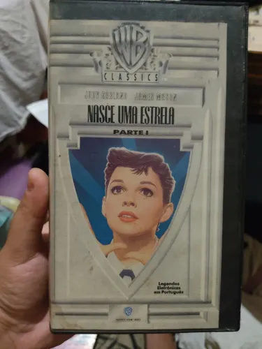 Filme VHS NASCE UMA ESTRELA 1 E 2 FITA
