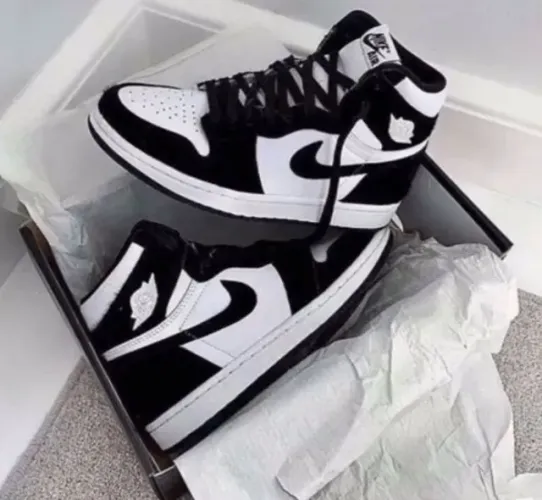 NIke Air jordan Preto skul LOw