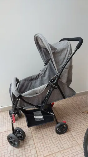 Carrinho Multikids Baby seminovo 