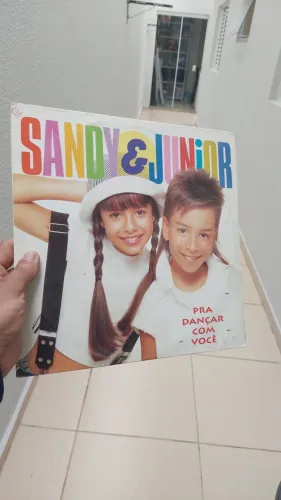 2 lp Sandy e Junior por 70 reais 