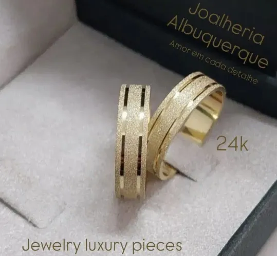 PAR DE ALIANÇAS BANHADAS A OURO 24KILATES