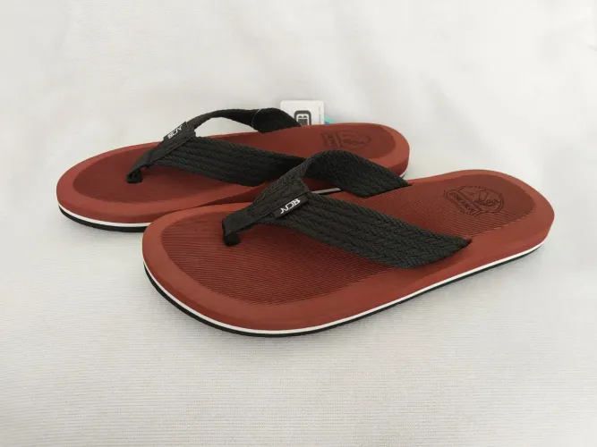 Sandália/Chinelo tiras largas 